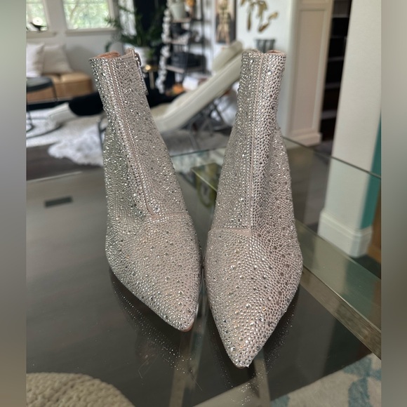 Charles David Silver Boots with Glitter Finish, size 8.5 - Picture 1 of 13